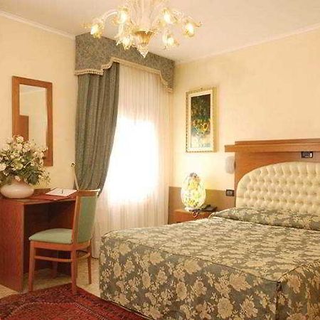 Hotel Il Moro Di Venezia מראה חיצוני תמונה
